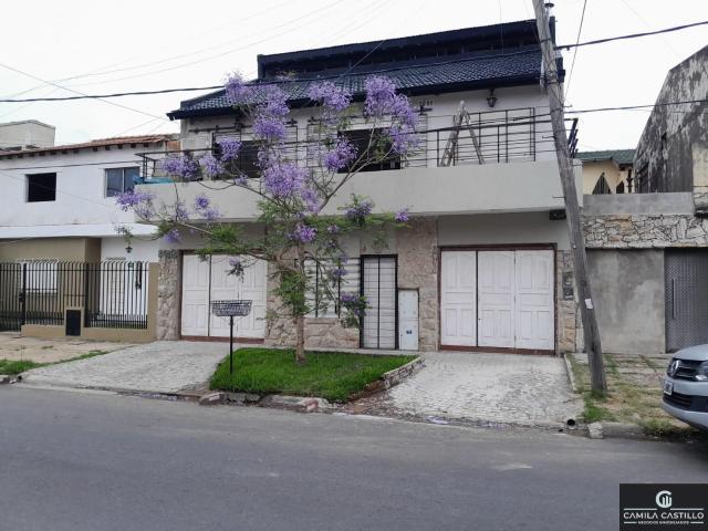 Casa Alquiler 3 ambientes a estrenar, 1 cochera, 130m2, Albariños 2400, Ramos Mejia, Buenos Aires | Argenprop