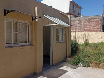 Casa Alquiler 3 ambientes 15 años, 55m2, Norte, Santos Vega 7600, Villa Bosch | Argenprop