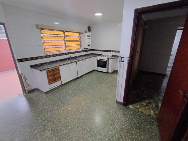 Casa Alquiler 3 ambientes, 1 cochera, 200m2, Guido Spano 900, Victoria, Buenos Aires | Argenprop