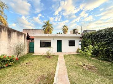 Casa Alquiler 3 ambientes 30 años, 400m2, 5 cocheras, General Juan Lavalleja 662, Ituzaingo | Argenprop