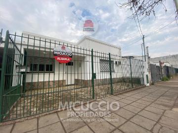 Casa Alquiler 3 ambientes 45 años, 1 cochera, 160m2, Belen de Escobar, Buenos Aires | Argenprop