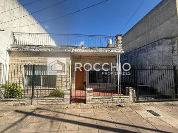 Casa Alquiler 3 ambientes 40 años, 220m2, 3 cocheras, Republica 7300, Jose Leon Suarez, Buenos Aires | Argenprop