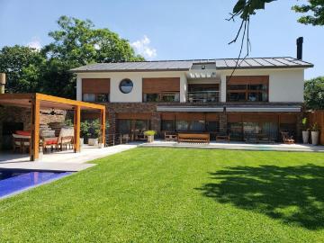 Casa Alquiler 3 años 5 ambientes, 600m2, 2 cocheras, Eduardo Madero 1500, Martinez Libertador / Rio | Argenprop