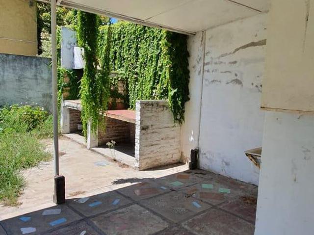 Casa Alquiler 3 dormitorios 19 años, 1 cochera, Bv Rondeau 2500, Rosario, Santa Fe | Argenprop