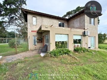 Casa Alquiler 4 ambientes, Oeste, 3 cocheras, 503 1200, Los Acantilados, Buenos Aires | Argenprop