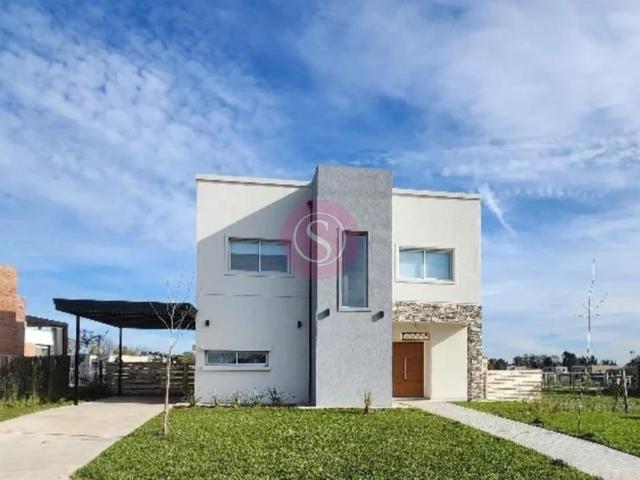 Casa Alquiler 4 ambientes 1 año, 155m2, 2 cocheras, Santa Lucia 0, Pilar del Este Santa Lucia, Buenos Aires | Argenprop