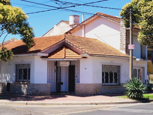 Casa Alquiler 4 ambientes, 90m2, 1 cochera, Dorrego 100, Mar del Plata, Buenos Aires | Argenprop
