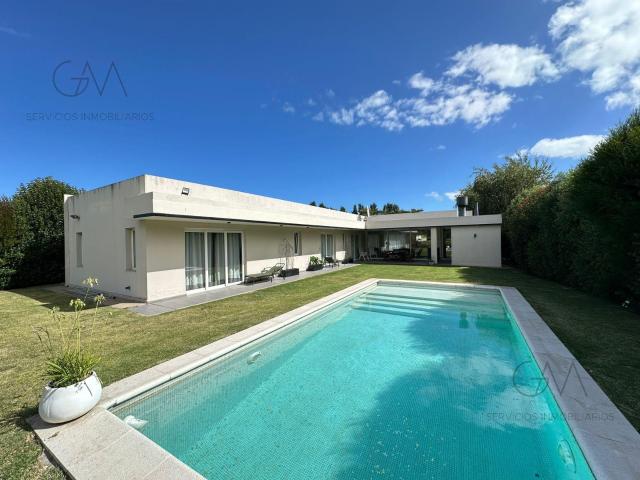 Casa Alquiler 5 ambientes a estrenar, 200m2, 1 cochera, Av. Jorge Newbery 5000, Mar del Plata | Argenprop