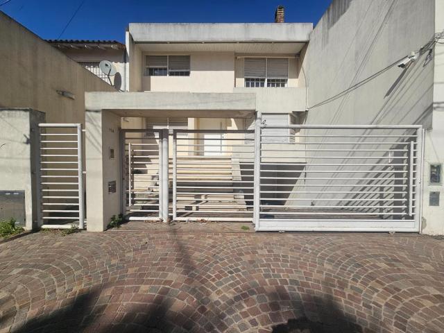 Casa Alquiler 5 ambientes 15 años, 673m2, Norte, Rosales 769, Ramos Mejia, Buenos Aires | Argenprop