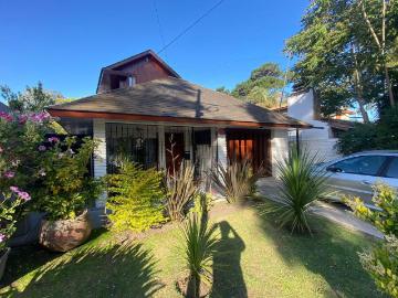 Casa Alquiler 5 ambientes, 1 cochera, 150m2, Luis Pedro Zanni 1521, La Florida | Argenprop