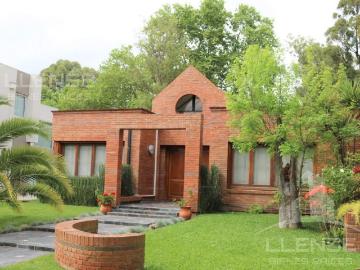 Casa Alquiler 5 ambientes 25 años, 370m2, 2 cocheras, El Carmen, Club El Carmen, Buenos Aires | Argenprop