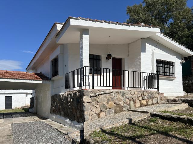 Casa Alquiler 5 ambientes 40 años, 230m2, 1 cochera, Condor Alto, Córdoba | Argenprop