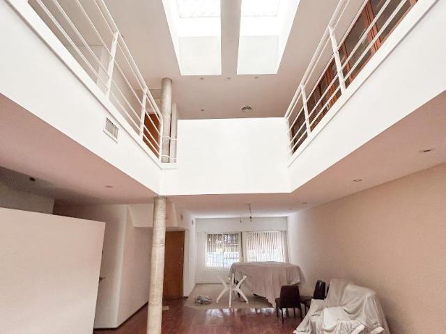 Casa Alquiler 5 ambientes, 433m2, 1 cochera, Fray Luis Beltrán 100, Flores | Argenprop