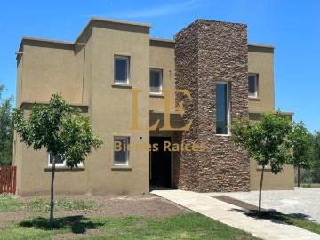 Casa Alquiler 5 ambientes, 900m2, 3 cocheras, El Naudir 100, El Naudir, Escobar | Argenprop