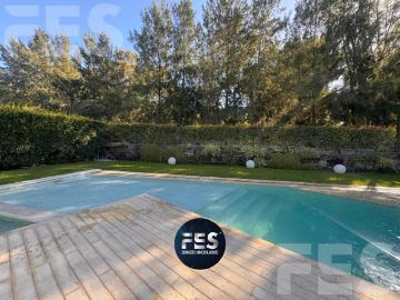 Casa Alquiler 6 ambientes 6 años, 365m2, 6 cocheras, Los Robles 5900, Ezeiza, Buenos Aires | Argenprop