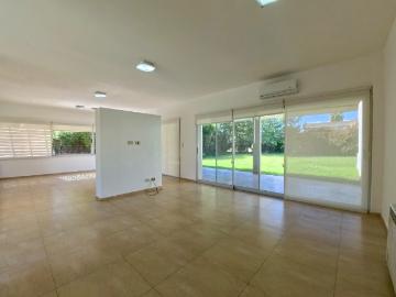 Casa Alquiler 6 años 3 dormitorios, 2 cocheras, 1200m2, Funes Hills Miraflores Lote 125, Funes | Argenprop