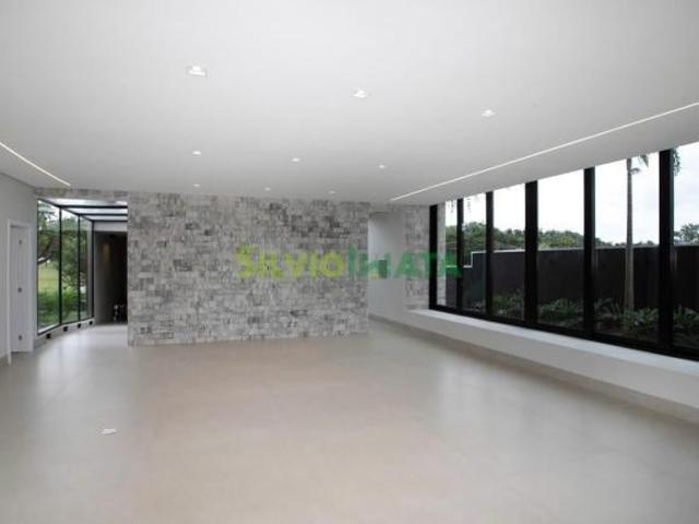 Casa Alto Padrão no Alphaville Sofisticação, Exclusividade e Integração com a Natureza