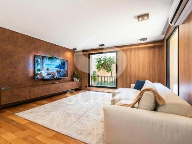 Casa alto padrão no Jardim Guedala, 3 suítes, lazer completo, porteira fechada, 4 vagas