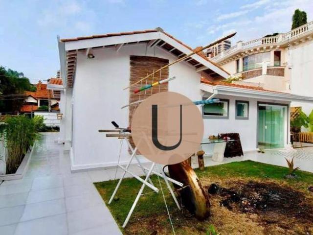 Casa Alto Padrão no Pacaembu 300m2, 3 Suítes, Conceito Aberto, Ar Condicionado e 5 Vagas