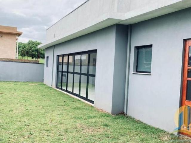 Casa Alto Padrão à venda!