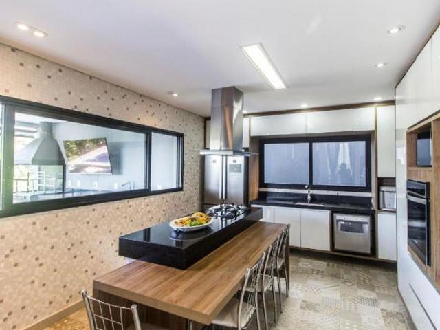 Casa alto padrão Alphaville 5 suítes 1 Térrea e Vista Maravilhosa
