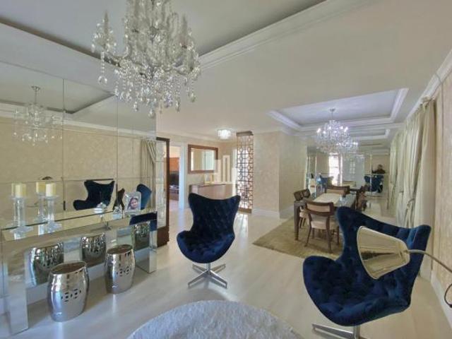 CASA ALTO PADRÃO C/ PISCINA