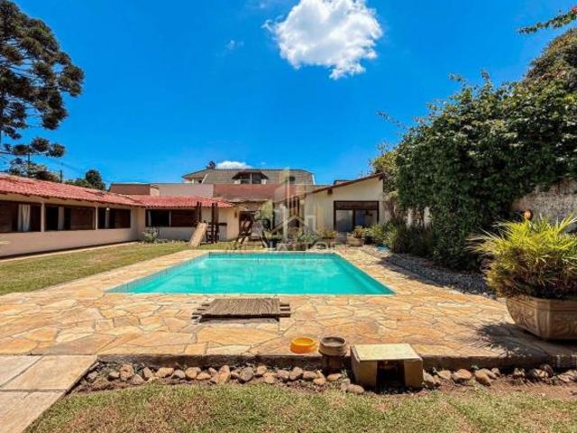 Casa Alto Padrão c/ piscina com 407m² de área privativa