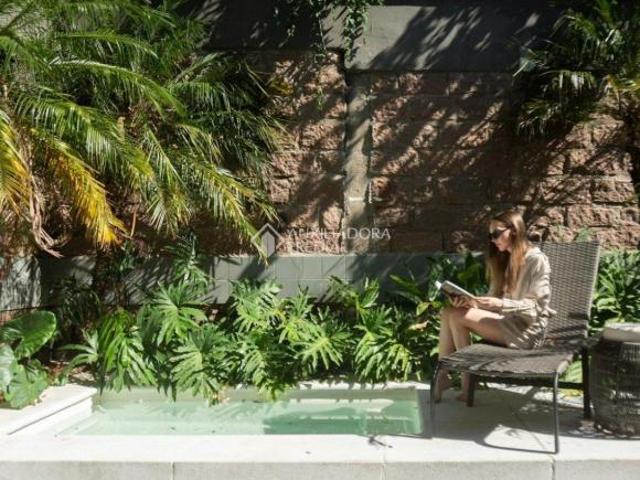 Casa alto padrão com 3 quartos, no bairro Vila Conceição