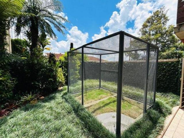 Casa Alto Padrão disponível para Venda localizada à 5 minutos do Centro