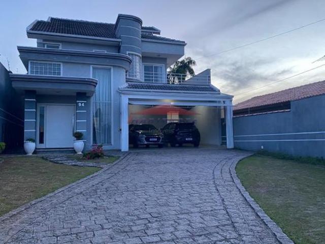 Casa alto padrão RUA DOS JESUÍTAS em Curitiba PR, no Guabirotuba, 4 quartos, sendo 2 suites, 3 salas