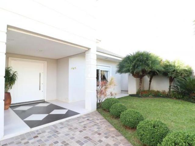 CASA ALTO PADRÃO SEMI MOBILIADA, 3 DORMITÓRIOS, SENDO UMA SUÍTE E DUAS DEMI SUÍTE, PISCINA AQUECIDA