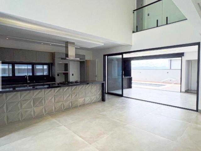 Casa Alto Padrão. Valor abaixo do mercadoado. Aceito permuta