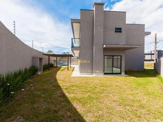 Casa Alto Padrão 318m² com piscina privativa 4 quartos todos suítes Amplo espaço