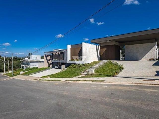 Casa Alto Padrão 408 m² Privativos | 4 Suítes | Piscina | 3 Vagas