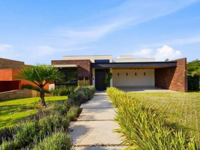 Casa Alto Padrão 4 suítes, condomínio PARQUE DOS RESEDÁS por