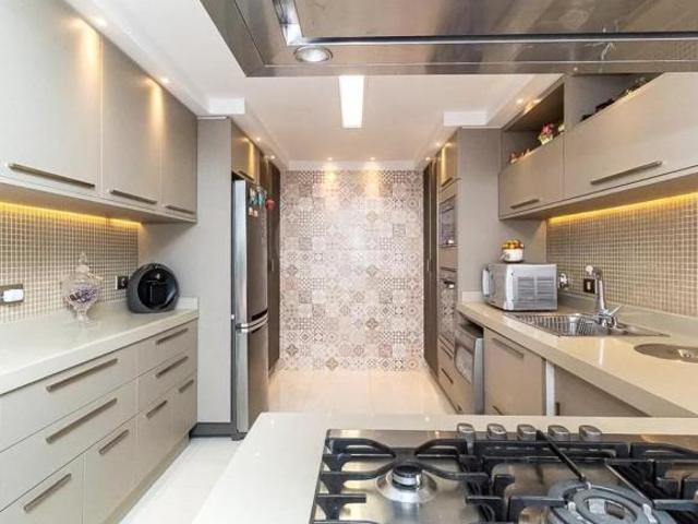 Casa alto padrão | 5 quartos | 2 suítes | 8 vagas no Boqueirão
