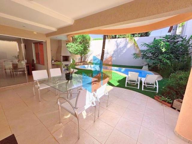 Casa Alto Padrão com 3 Suítes, Piscina, Gourmet com Churrasqueira, 4 Vagas, no Vivendas do Bosque Sa