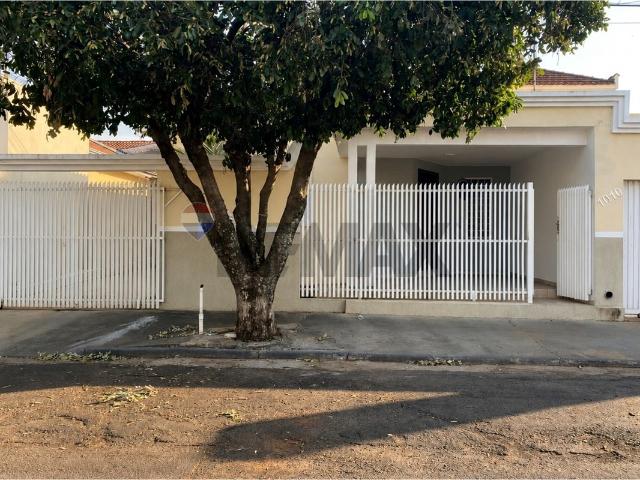Casa Alugar, 4 Dormitórios localizado em Centro, Tupã, São Paulo, 17600150 | Brasil