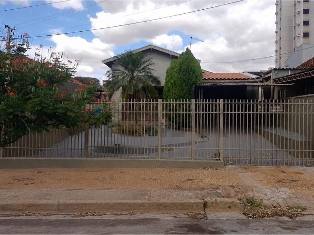 Casa Alugar, 2 Dormitórios localizado em Centro, Tupã, São Paulo, 17600430 | Brasil