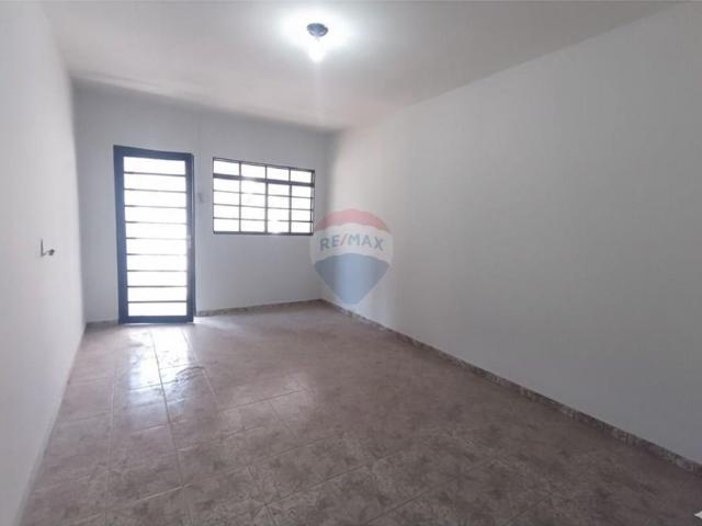 Casa Alugar, 2 Dormitórios localizado em Vila das Indústrias, Tupã, São Paulo, 17604210 | Brasil