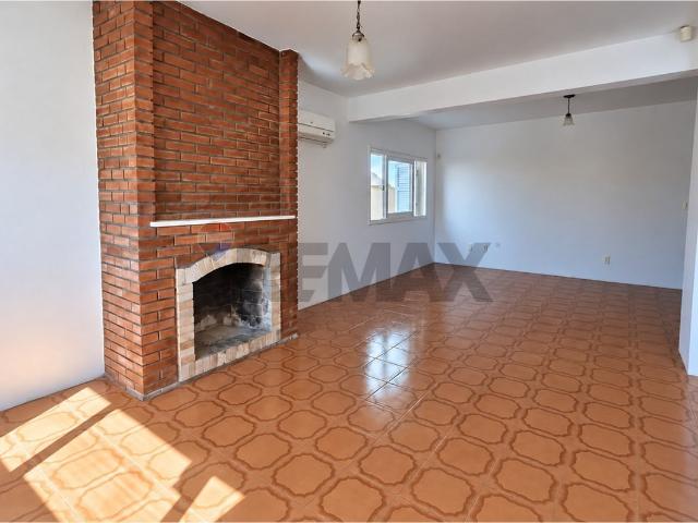 Casa Alugar, 3 Dormitórios localizado em Rua David Beltrame, 65, Presidente João Goulart, Santa Maria, Rio Grande do Sul, 97090160 | Brasil