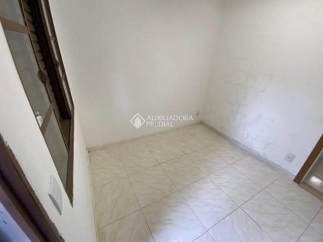 CASA ALVENARIA COM AMPLO TERRENO NO BAIRRO SANTO ANTÔNIO