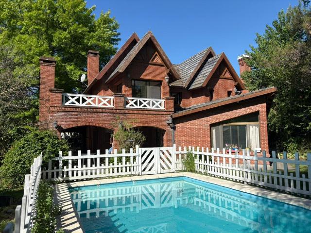Casa amoblada en Alquiler Anual en Saint Thomas Sur Canning
