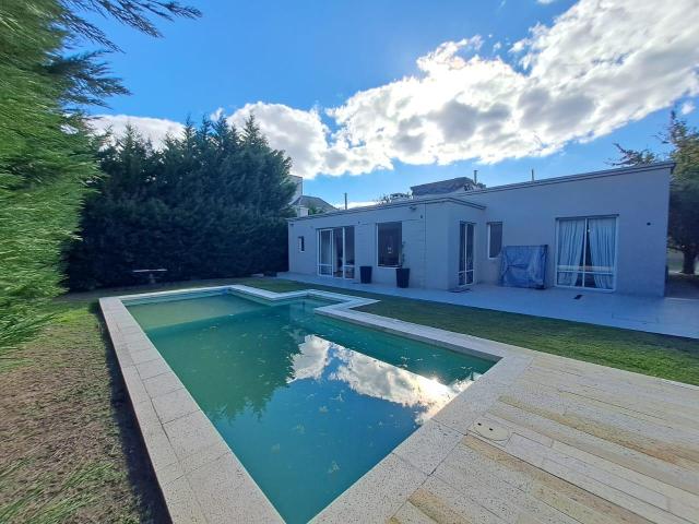 Casa Amoblada en Alquiler en Canning barrio El Rocío