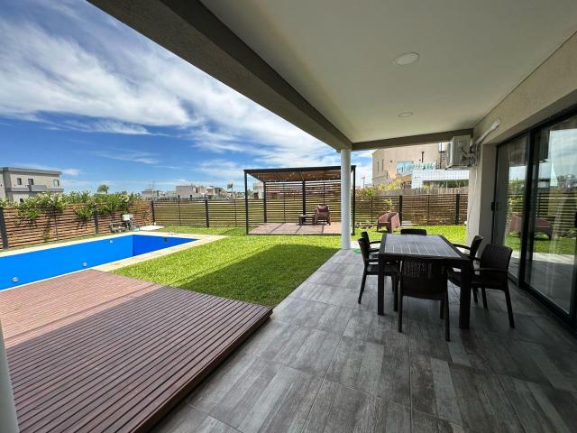 Casa amoblada en Alquiler en Lagos de Canning