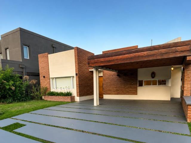 Casa Amoblada en Alquiler Yerba Buena