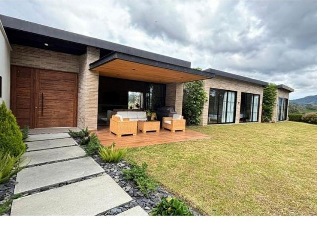 Casa Amoblada en Arriendo en El Retiro