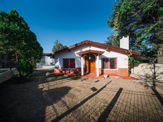 Casa amoblada en Villa del Lago, Alquiler anual