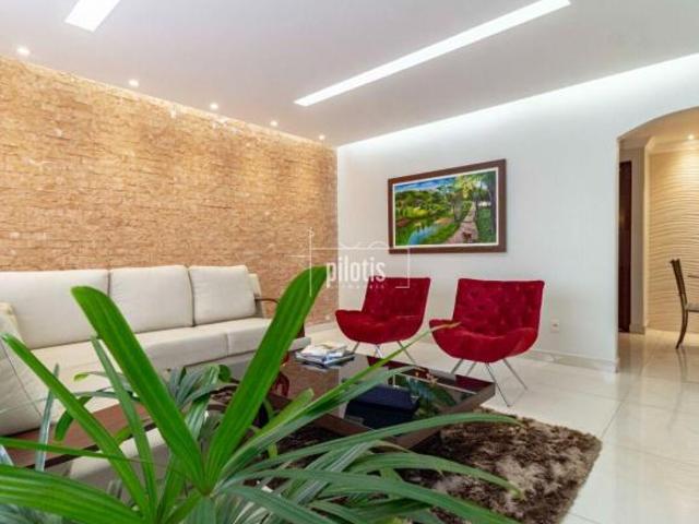 CASA AMPLA, MODERNA E FUNCIONAL!
