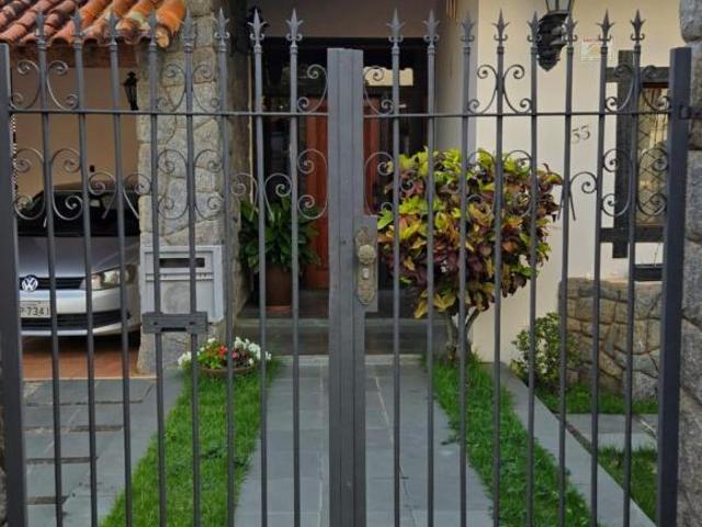 CASA AMPLA NA PARTE ALTA PERTO DO CEAM